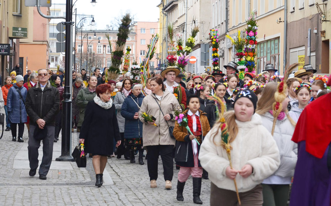 Palmowy korowód przeszedł do Bazyliki Mniejszej [FOTO] 